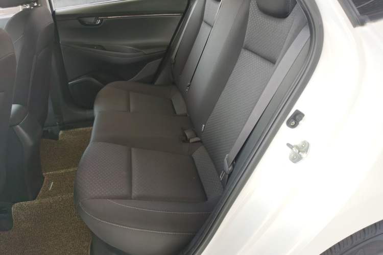 Used Hyundai Celesta 2018 1.6L Automatic GL Enjoyment Edition China VI compliant Left Rear Seat