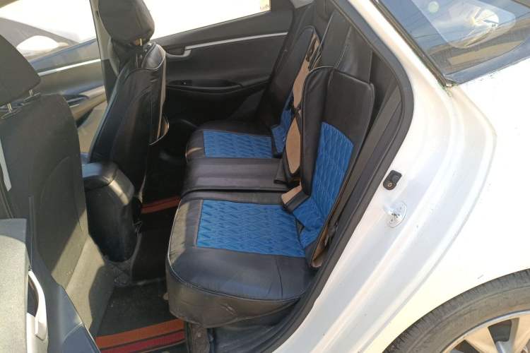 Used Hyundai Celesta 2018 1.6L Manual GL Enjoyment Edition China VI compliant Left Rear Seat