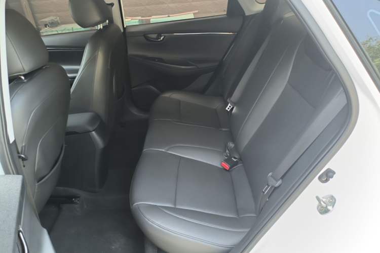 Used Hyundai Celesta 2018 1.6L Automatic GL Enjoyment Edition China VI compliant Left Rear Seat