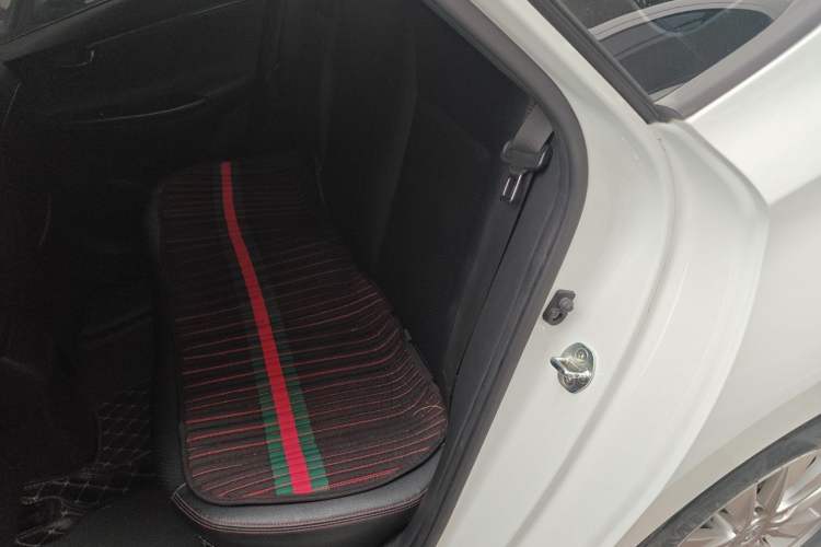 Used Hyundai Celesta 2018 1.6L Automatic GL Enjoyment Edition China VI compliant Left Rear Seat