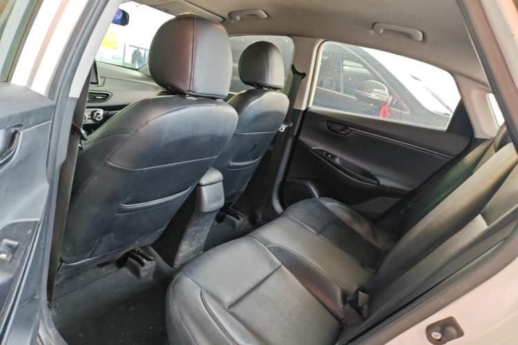 Used Hyundai Celesta 2018 1.6L Automatic GL Enjoyment Edition China VI compliant Left Rear Seat