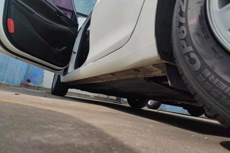 Used Hyundai Celesta 2018 1.6L Automatic GL Enjoyment Edition China VI compliant Left Side Sill