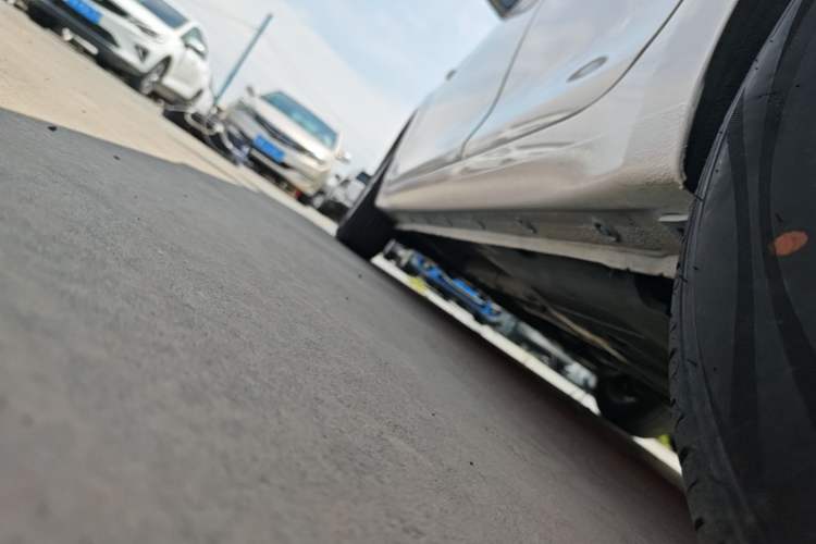 Used Hyundai Celesta 2018 1.6L Automatic GL Enjoyment Edition China VI compliant Left Side Sill