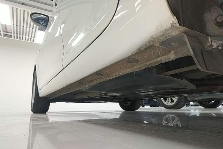 Used Hyundai Celesta 2018 1.6L Automatic GL Enjoyment Edition China VI compliant Left Side Sill