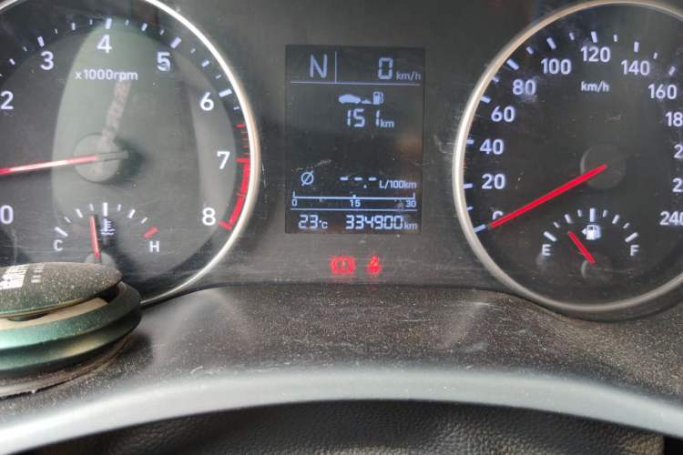 Used Hyundai Celesta 2018 1.6L Automatic GL Enjoyment Edition China VI compliant Odometer Close Up