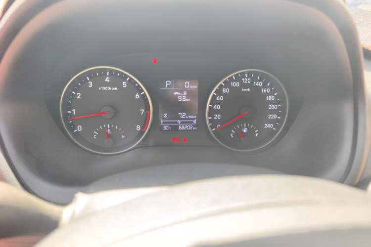 Used Hyundai Celesta 2018 1.6L Automatic Enjoyment Version GLS China V Emission Standard Odometer Close Up