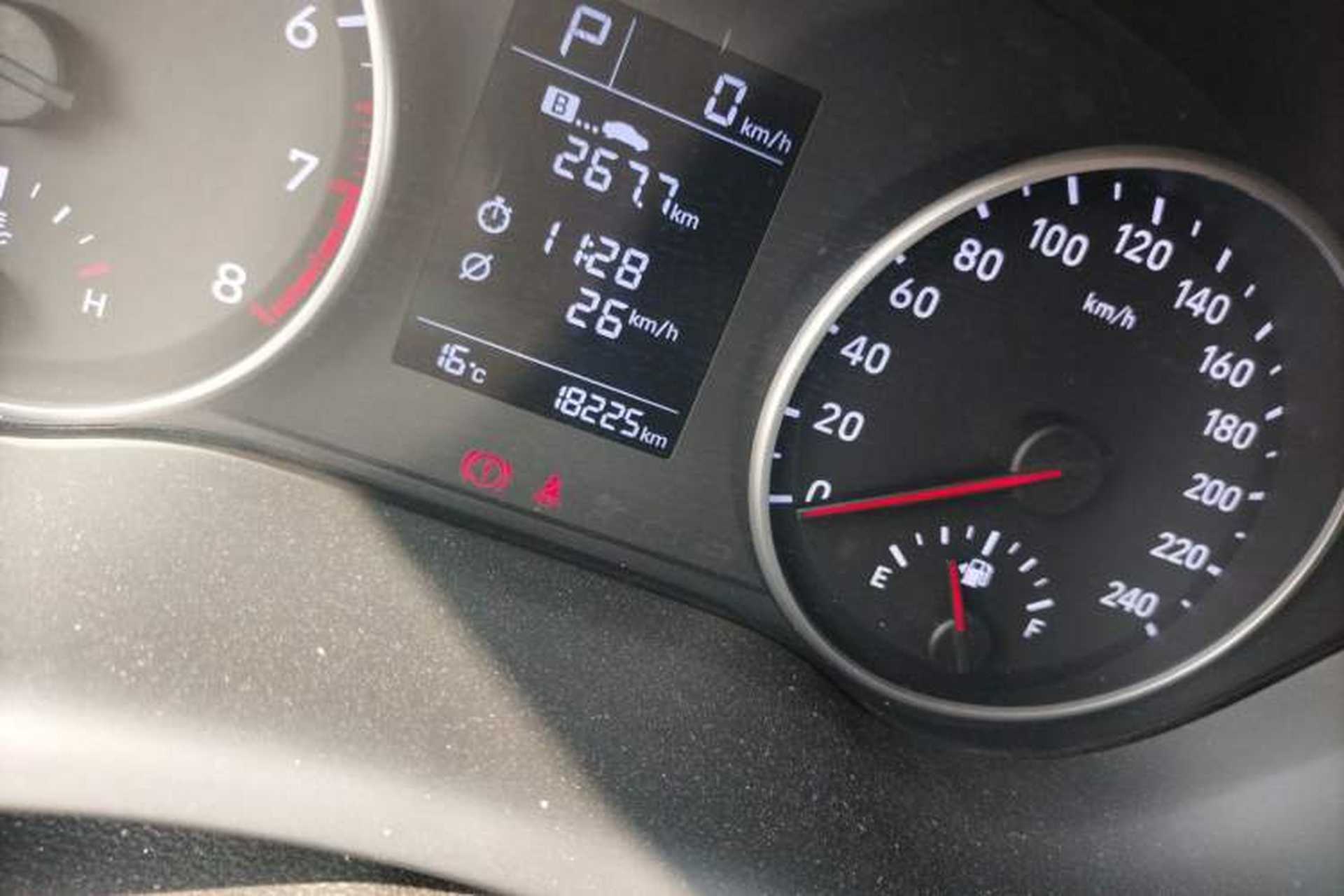 Used Hyundai Celesta 2018 1.6L Automatic GL Enjoyment Edition China VI compliant Odometer Close Up