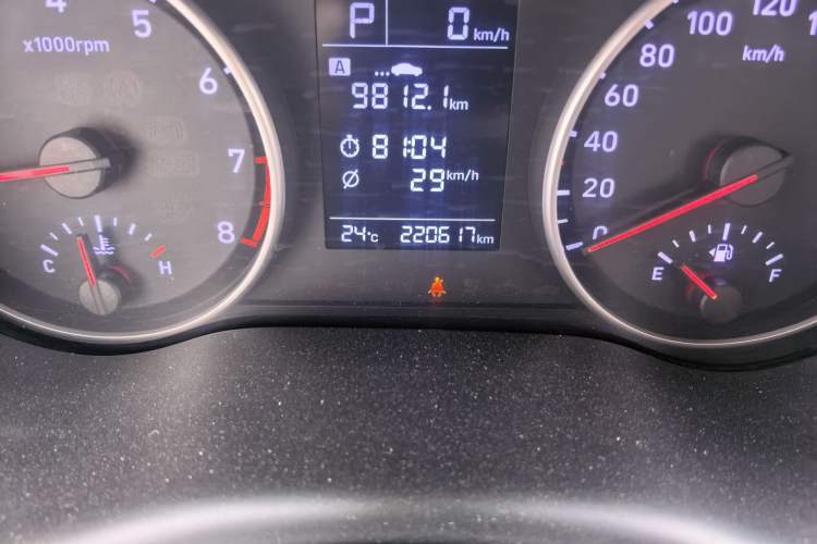 Used Hyundai Celesta 2018 1.6L Automatic GL Enjoyment Version China V Standard Odometer Close Up