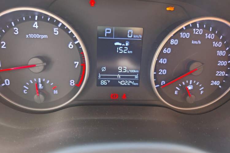 Used Hyundai Celesta 2018 1.6L Automatic GL Enjoyment Edition China VI compliant Odometer Close Up