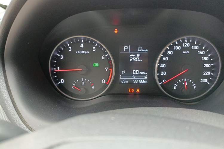 Used Hyundai Celesta 2018 1.6L Automatic GL Enjoyment Version China V Standard Odometer Close Up