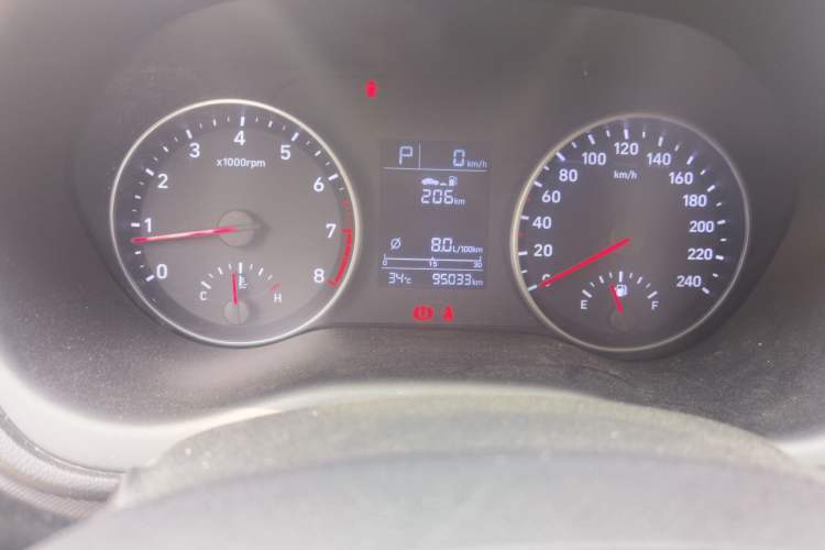 Used Hyundai Celesta 2018 1.6L Automatic GL Enjoyment Version China V Standard Odometer Close Up