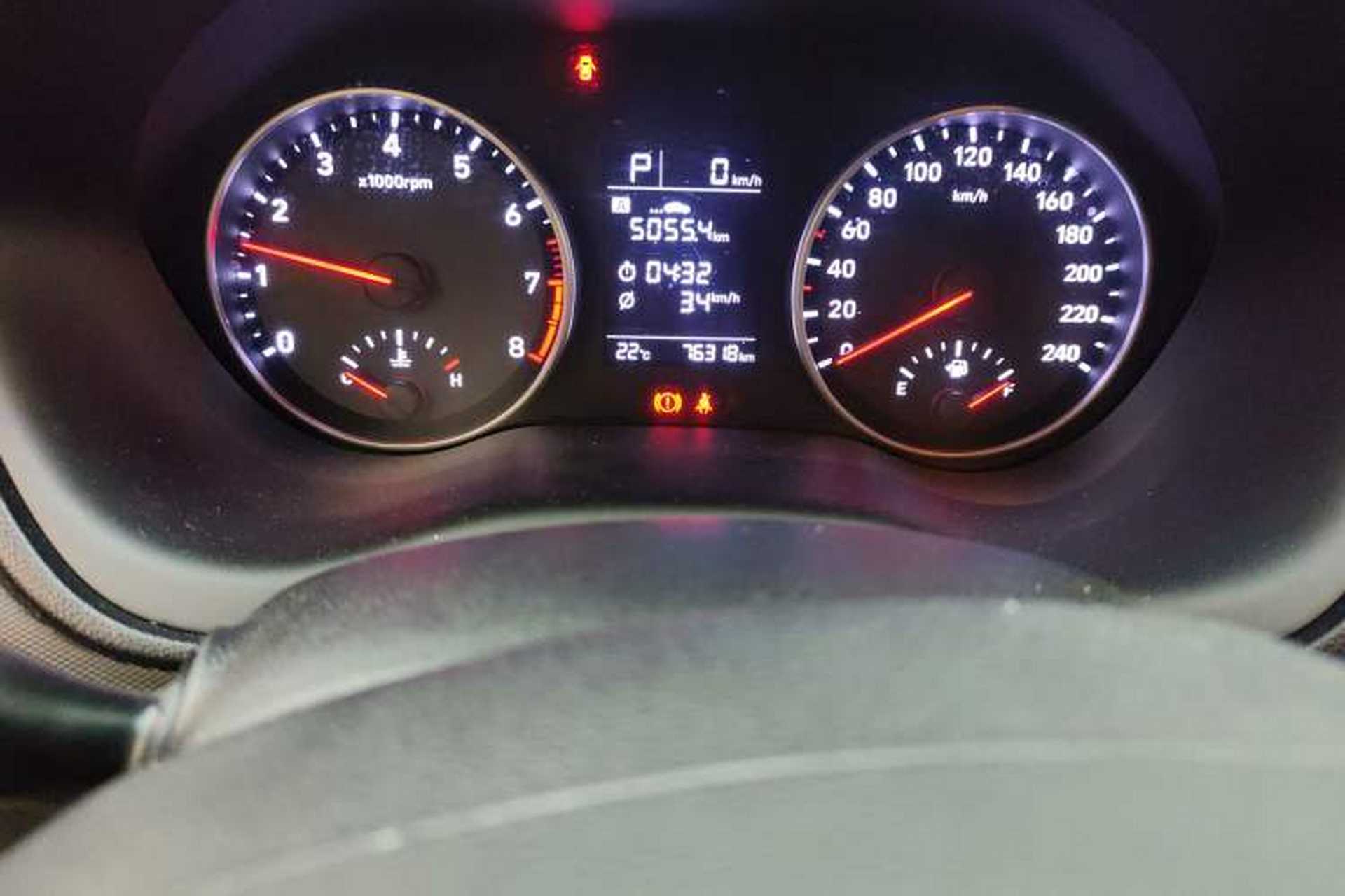 Used Hyundai Celesta 2018 1.6L Automatic GL Enjoyment Edition China VI compliant Odometer Close Up