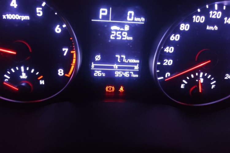 Used Hyundai Celesta 2018 1.6L Automatic GL Enjoyment Edition China VI compliant Odometer Close Up