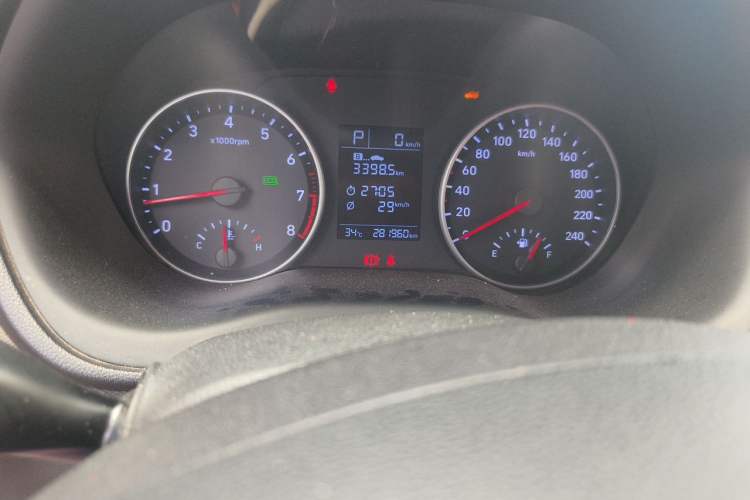 Used Hyundai Celesta 2018 1.6L Automatic GL Enjoyment Version China V Standard Odometer Close Up