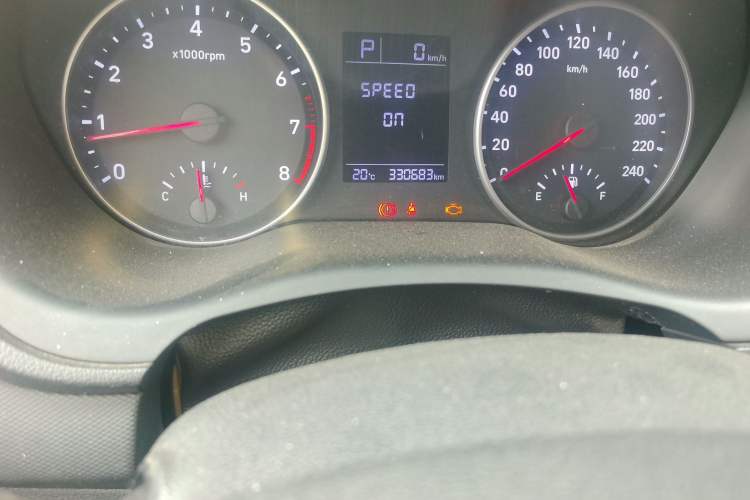 Used Hyundai Celesta 2018 1.6L Automatic GL Enjoyment Edition China VI compliant Odometer Close Up