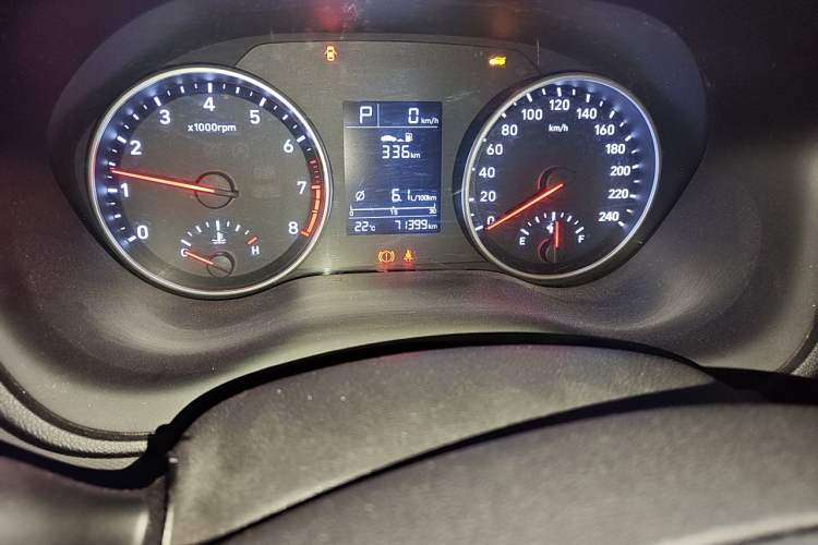 Used Hyundai Celesta 2018 1.6L Automatic GL Enjoyment Version China V Standard Odometer Close Up