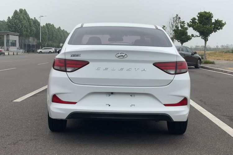 Used Hyundai Celesta 2018 1.6L Automatic GL Enjoyment Edition China VI compliant Rear