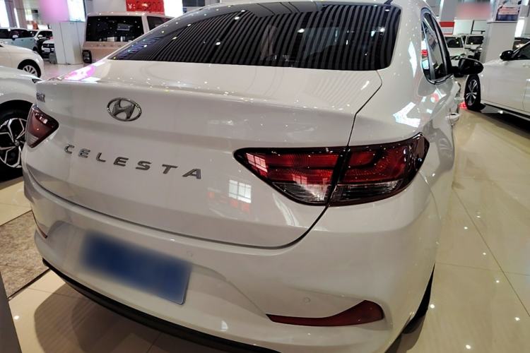 Used Hyundai Celesta 2018 1.6L Automatic GL Enjoyment Edition China VI compliant Rear