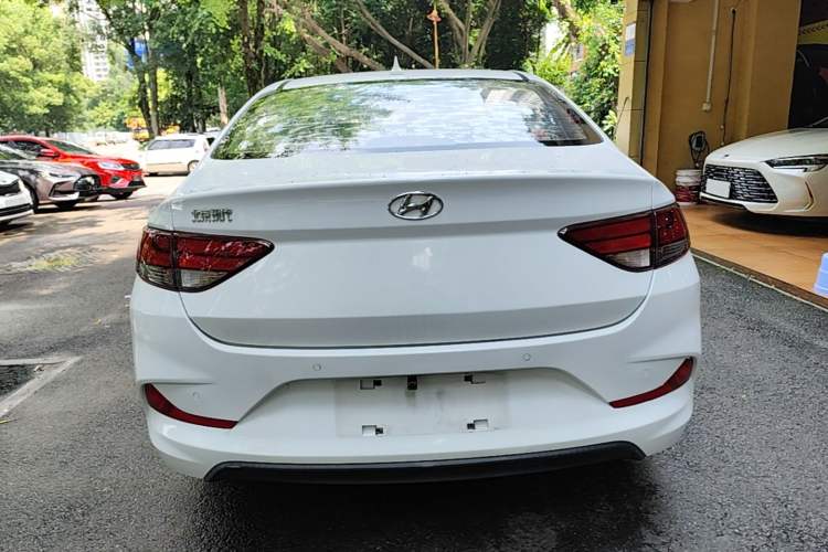 Used Hyundai Celesta 2018 1.6L Automatic GL Enjoyment Version China V Standard Rear
