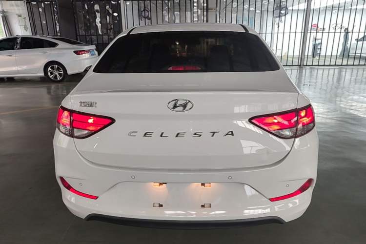 Used Hyundai Celesta 2018 1.6L Automatic GL Enjoyment Version China V Standard Rear