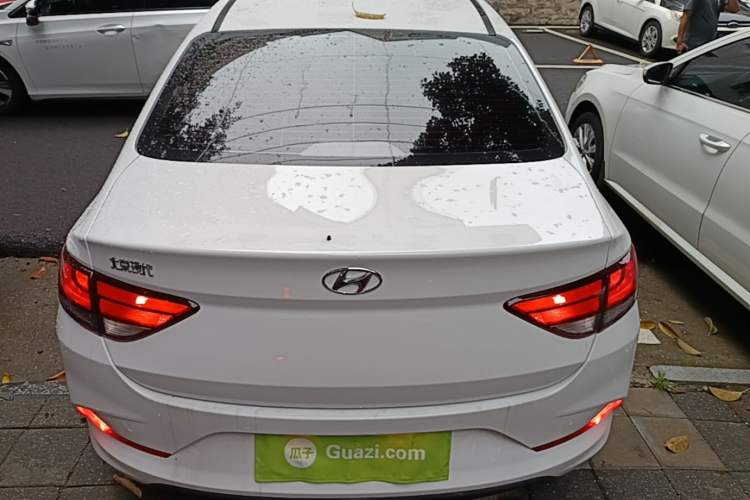 Used Hyundai Celesta 2018 1.6L Automatic GL Enjoyment Edition China VI compliant Rear