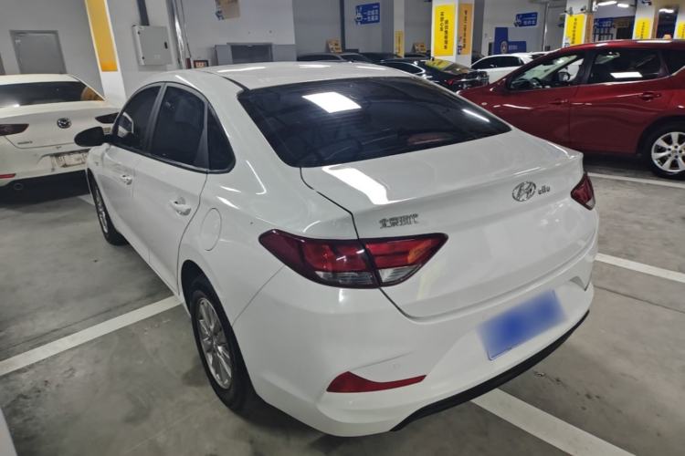 Used Hyundai Celesta 2018 1.6L Automatic GL Enjoyment Edition China VI compliant Rear Left 45 Deg
