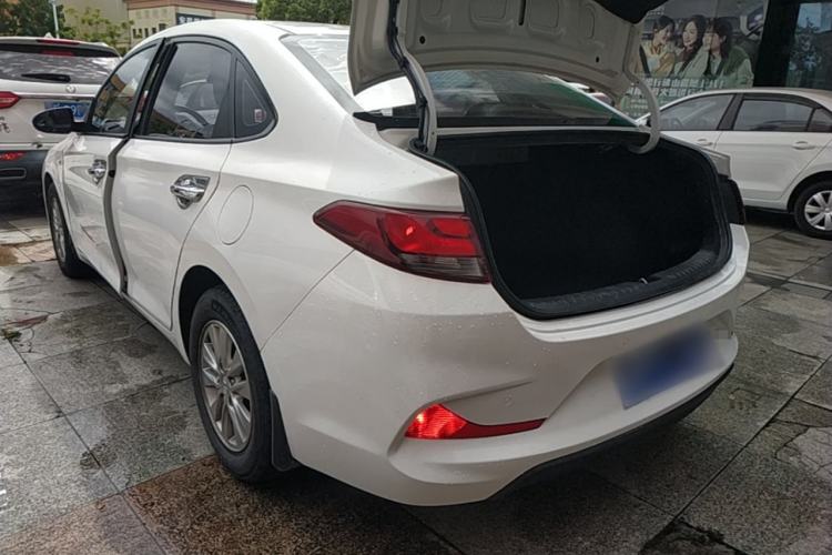 Used Hyundai Celesta 2018 1.6L Automatic GL Enjoyment Edition China VI compliant Rear Left 45 Deg