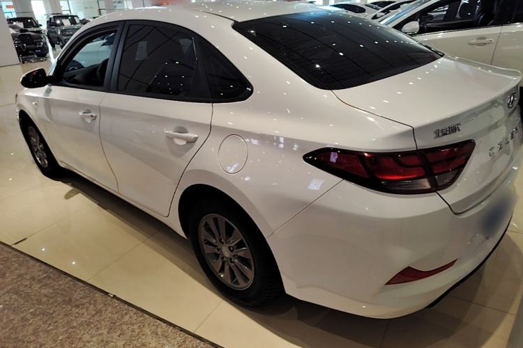 Used Hyundai Celesta 2018 1.6L Automatic GL Enjoyment Edition China VI compliant Rear Left 45 Deg