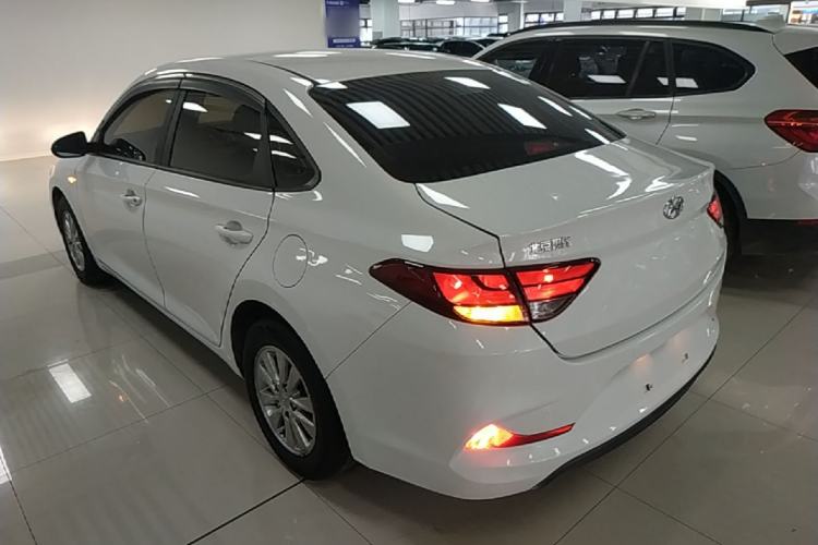 Used Hyundai Celesta 2018 1.6L Automatic GL Enjoyment Edition China VI compliant Rear Left 45 Deg