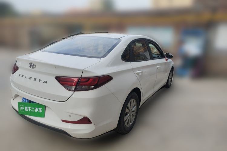 Used Hyundai Celesta 2018 1.6L Automatic GL Enjoyment Edition China VI compliant Rear Right 45 Deg