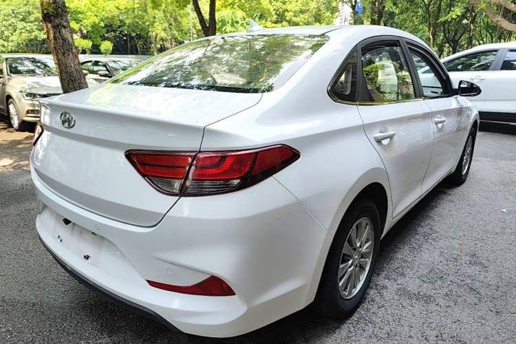 Used Hyundai Celesta 2018 1.6L Automatic GL Enjoyment Version China V Standard Rear Right 45 Deg