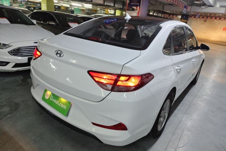 Used Hyundai Celesta 2018 1.6L Automatic GL Enjoyment Edition China VI compliant Rear Right 45 Deg