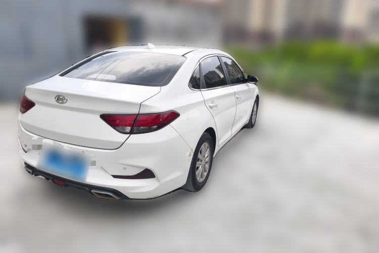 Used Hyundai Celesta 2018 1.6L Automatic GL Enjoyment Edition China VI compliant Rear Right 45 Deg