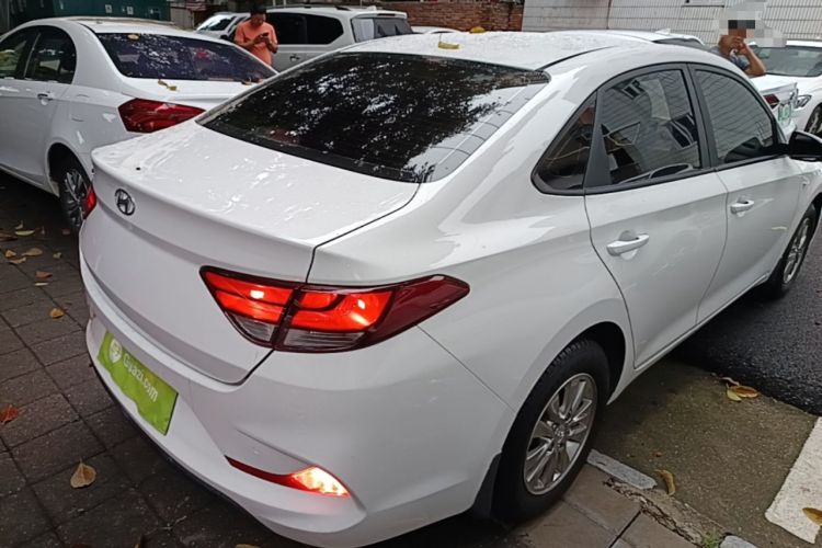 Used Hyundai Celesta 2018 1.6L Automatic GL Enjoyment Edition China VI compliant Rear Right 45 Deg