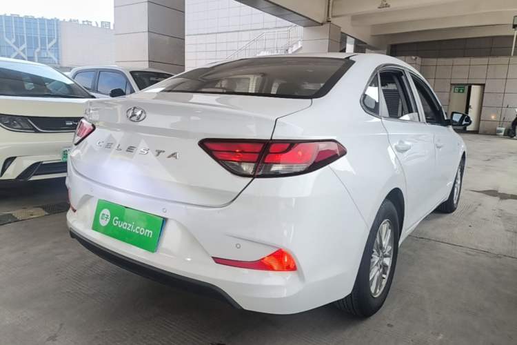 Used Hyundai Celesta 2018 1.6L Automatic GL Enjoyment Edition China VI compliant Rear Right 45 Deg