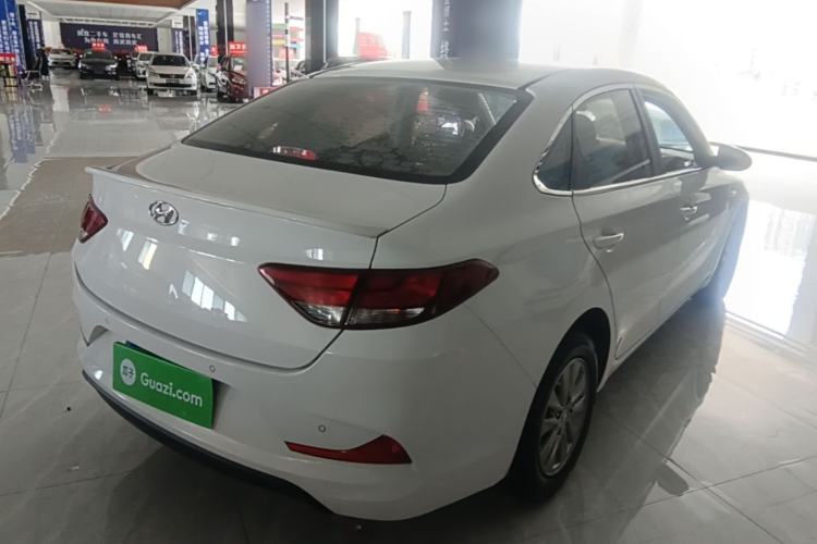 Used Hyundai Celesta 2018 1.6L Automatic GL Enjoyment Edition China VI compliant Rear Right 45 Deg