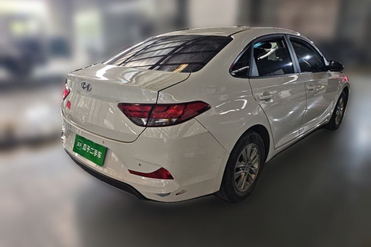 Used Hyundai Celesta 2018 1.6L Automatic GL Enjoyment Edition China VI compliant Rear Right 45 Deg