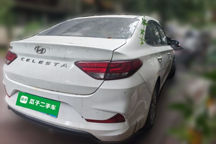 Used Hyundai Celesta 2018 1.6L Automatic GL Enjoyment Edition China VI compliant Rear Right 45 Deg