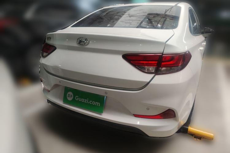 Used Hyundai Celesta 2018 1.6L Automatic GL Enjoyment Edition China VI compliant Rear