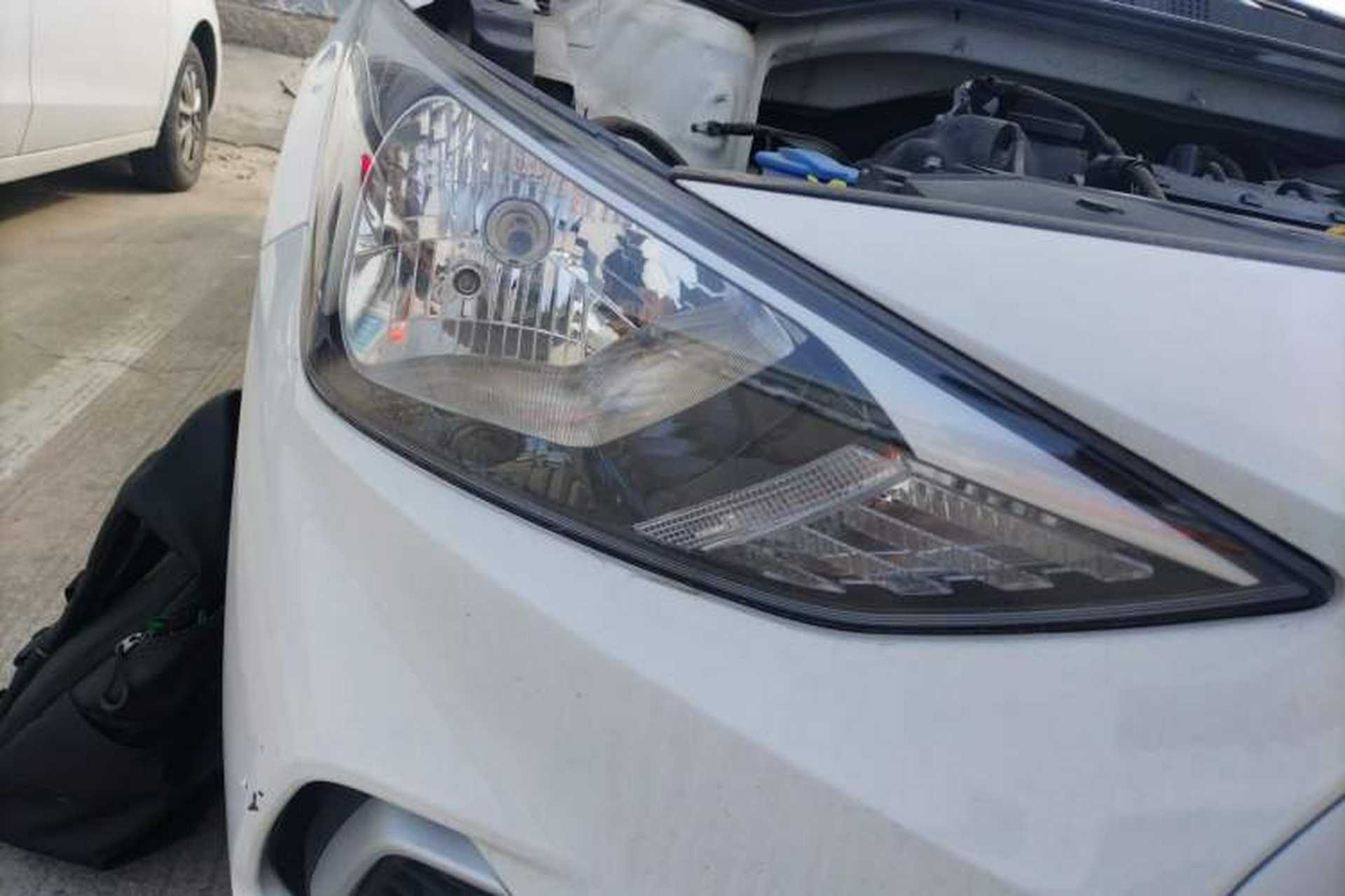 Used Hyundai Celesta 2018 1.6L Automatic GL Enjoyment Edition China VI compliant Right Front Headlight