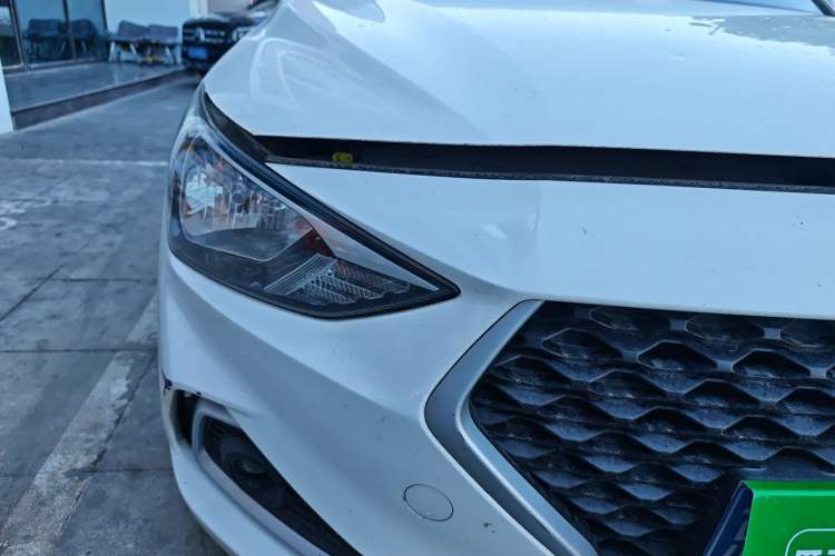 Used Hyundai Celesta 2018 1.6L Automatic GL Enjoyment Version China V Standard Right Front Headlight