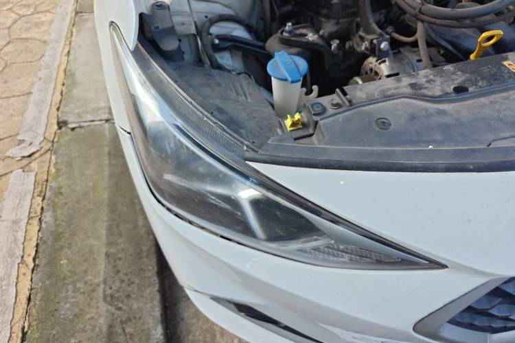 Used Hyundai Celesta 2018 1.6L Automatic GL Enjoyment Edition China VI compliant Right Front Headlight