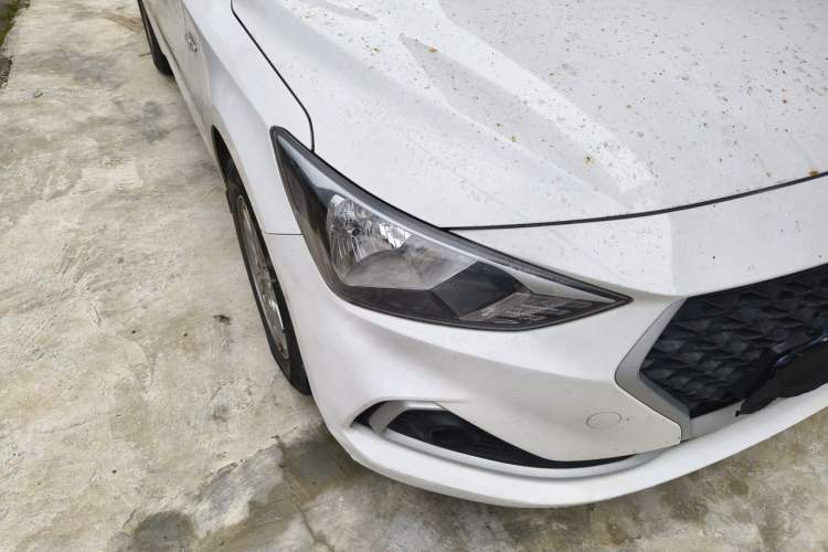Used Hyundai Celesta 2018 1.6L Automatic GL Enjoyment Version China V Standard Right Front Headlight