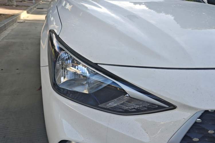 Used Hyundai Celesta 2018 1.6L Automatic GL Enjoyment Edition China VI compliant Right Front Headlight