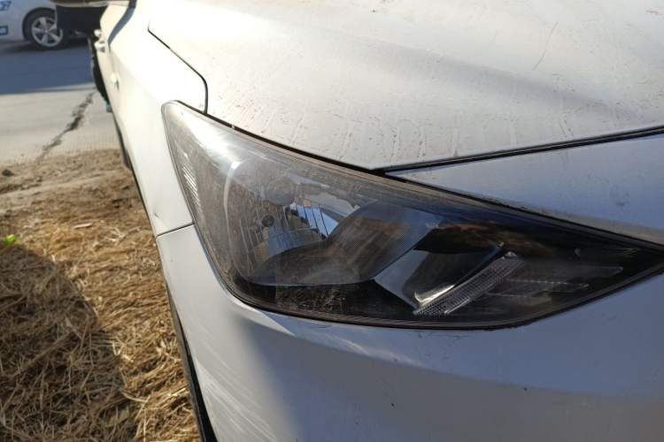 Used Hyundai Celesta 2018 1.6L Manual GL Enjoyment Edition China VI compliant Right Front Headlight