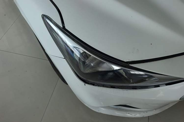 Used Hyundai Celesta 2018 1.6L Automatic GL Enjoyment Version China V Standard Right Front Headlight