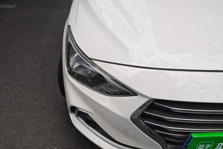 Used Hyundai Celesta 2018 1.6L Automatic GL Enjoyment Edition China VI compliant Right Front Headlight