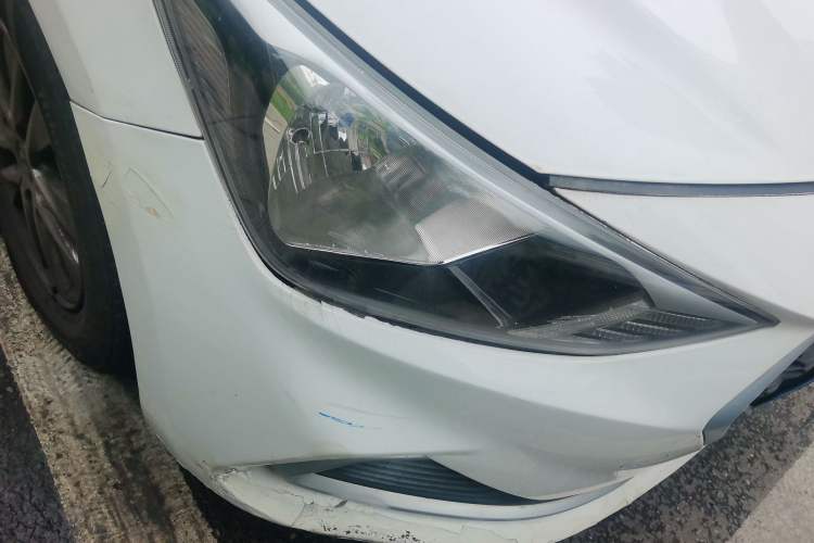 Used Hyundai Celesta 2018 1.6L Automatic GL Enjoyment Edition China VI compliant Right Front Headlight