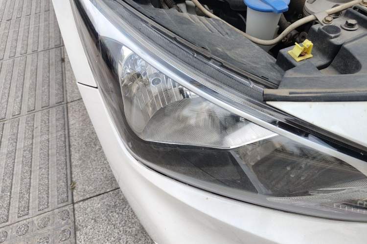 Used Hyundai Celesta 2018 1.6L Automatic GL Enjoyment Version China V Standard Right Front Headlight