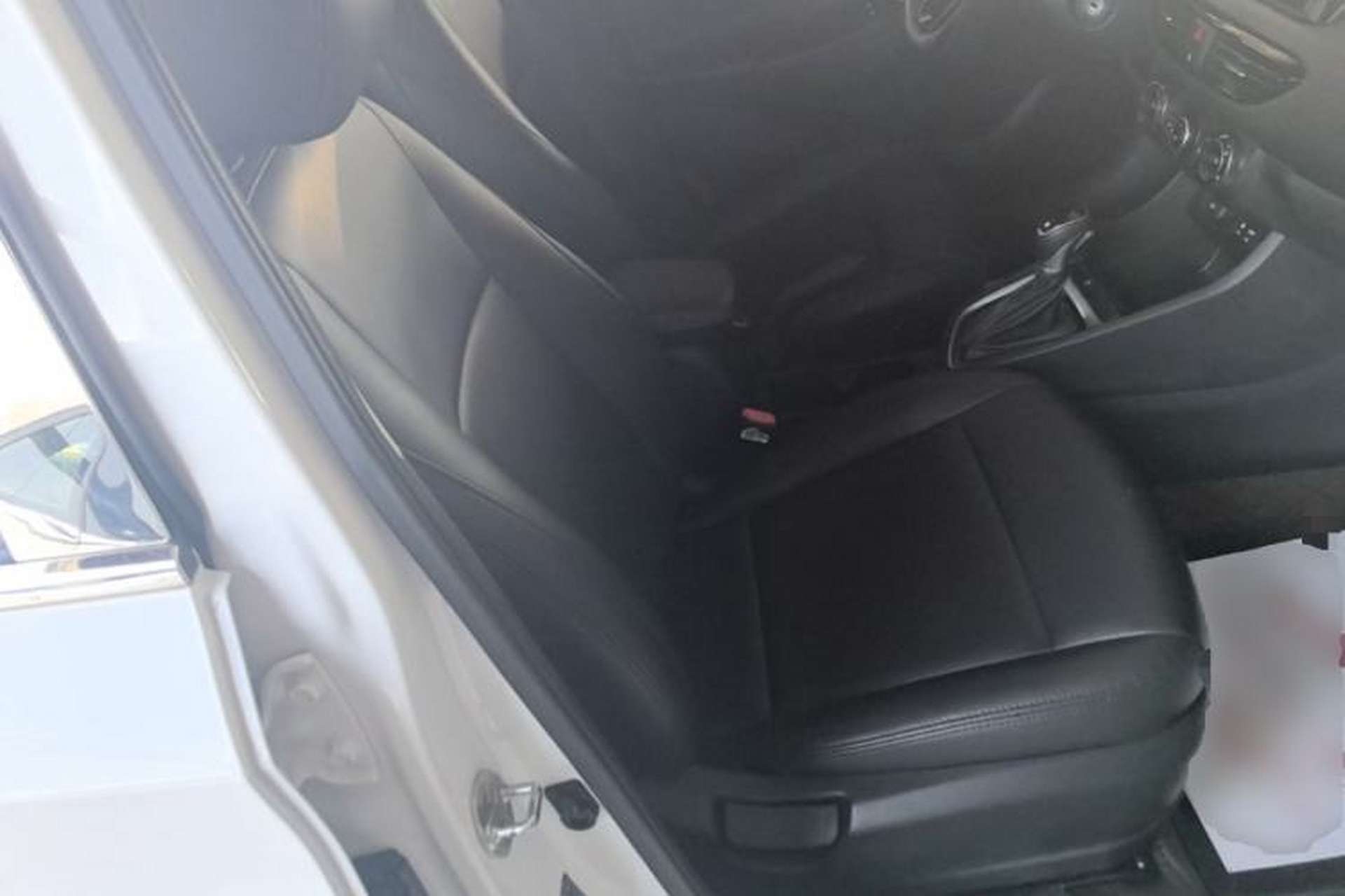 Used Hyundai Celesta 2018 1.6L Automatic GL Enjoyment Edition China VI compliant Right Front Seat